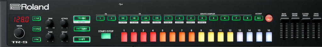 La Drum Machine TR-S con step sequencer a 16 posizioni e pulsanti Serato Sampler per l’integrazione e la riproduzione dei campioni caricati in Serato DJ