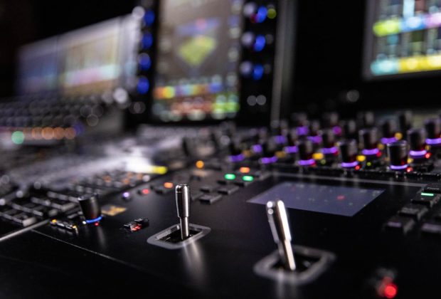 Avid S4 s1 superficie di controllo soundwave studio pro hardware digital audiofader