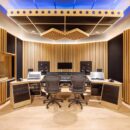 SSL Origin Flow Studios regia control room mixer banco hardware recording mixing midiware audiofader