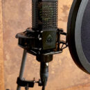 Lewitt pop filter microfono inchiesta video studio recording audiofader